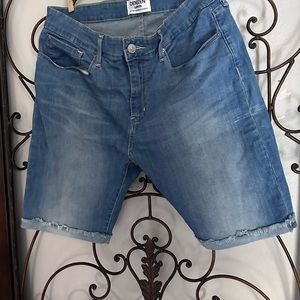 Size 16 Denizen Levi’s but USA Mid rise shorts Like new